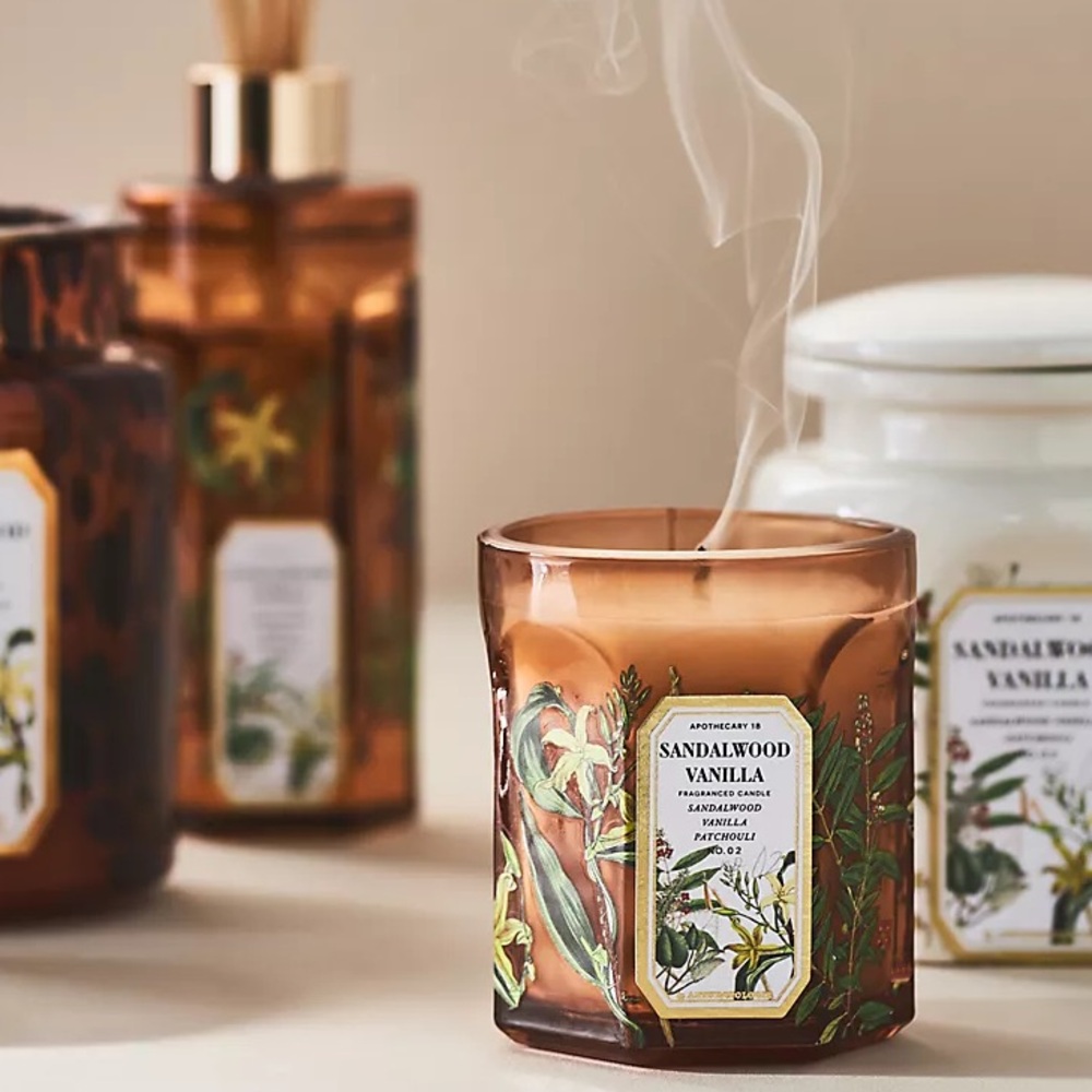 ANTHROPOLOGIE NWT apothecary 18 woody sandalwood vanilla small glass candle -5.8